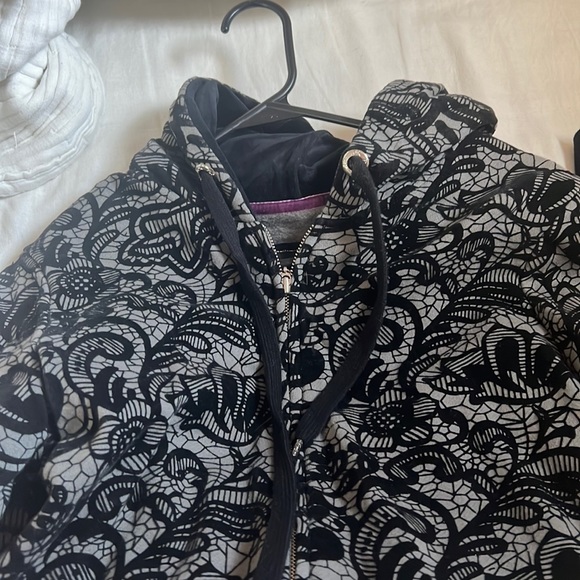 Fox Tops - Fox racing velvet zip up hoodie 🖤🖤🖤